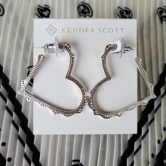 SOLD MERC - Picture 3 of 12